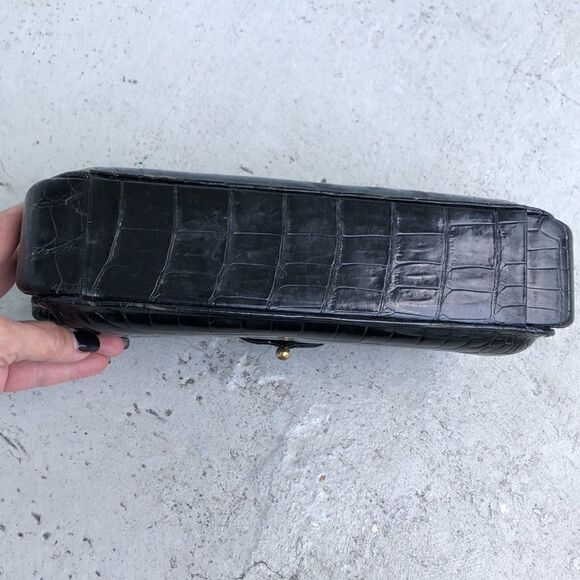 Vintage Faux Alligator Handbag - Picture 4 of 5